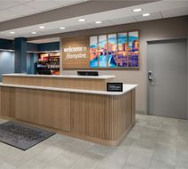 Hampton Inn & Suites Rochester/Henrietta Lobby