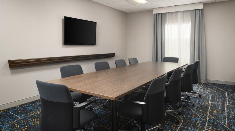 <b>Hampton Inn & Suites Rochester/Henrietta Meeting</b>. Images powered by <a href="https://iceportal.shijigroup.com/" title="IcePortal" target="_blank">IcePortal</a>.