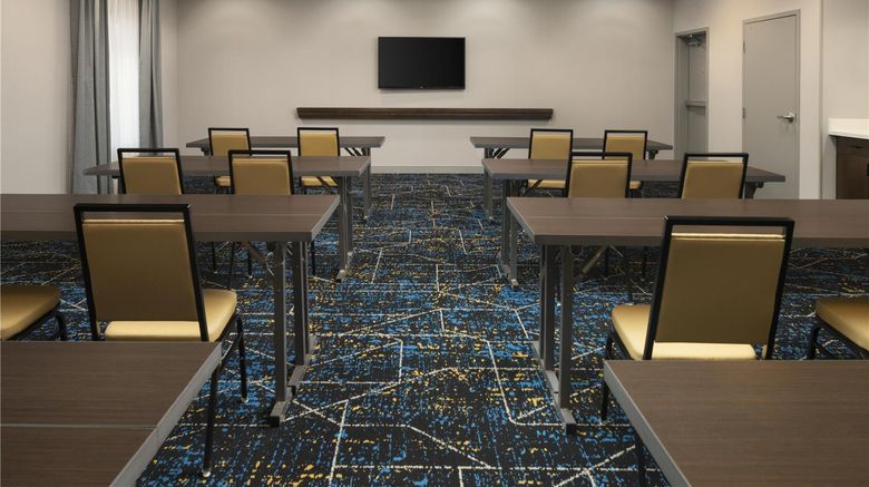 <b>Hampton Inn & Suites Rochester/Henrietta Meeting</b>. Images powered by <a href="https://iceportal.shijigroup.com/" title="IcePortal" target="_blank">IcePortal</a>.