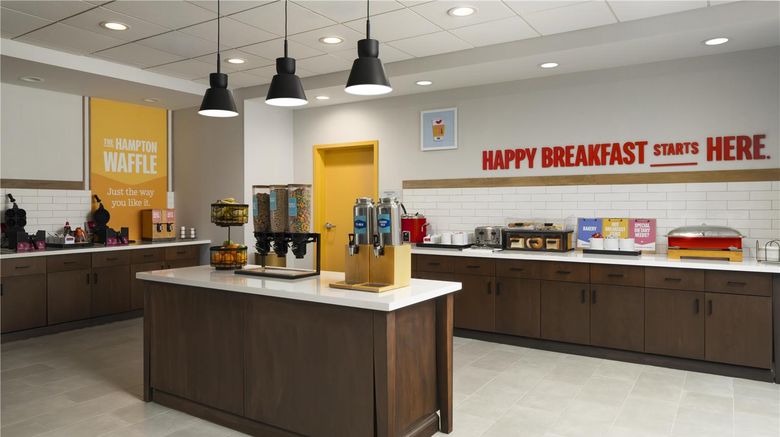 <b>Hampton Inn & Suites Rochester/Henrietta Restaurant</b>. Images powered by <a href="https://iceportal.shijigroup.com/" title="IcePortal" target="_blank">IcePortal</a>.