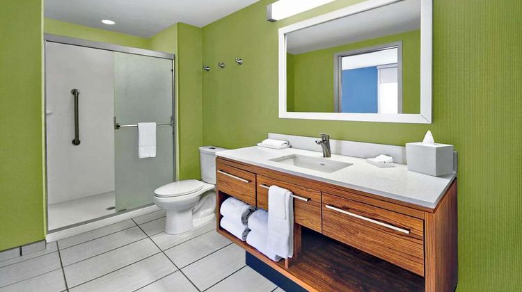 Home2 Suites by Hilton Rochester Room