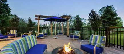 Hampton Inn & Suites Rogers Exterior