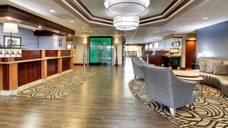 <b>Hampton Inn Rolla Lobby</b>. Images powered by <a href="https://iceportal.shijigroup.com/" title="IcePortal" target="_blank">IcePortal</a>.