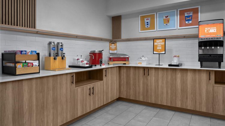 Hampton Inn & Suites Roswell Restaurant