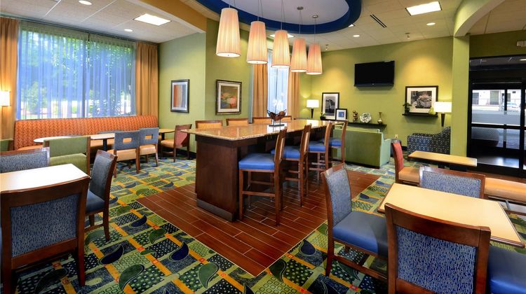 Hampton Inn Roxboro Lobby