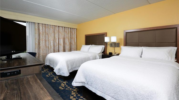 Hampton Inn Roxboro Room