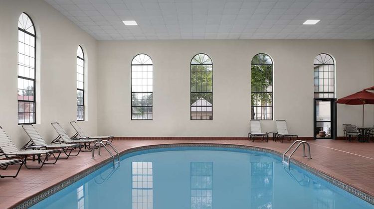 Hampton Inn Russellville Pool