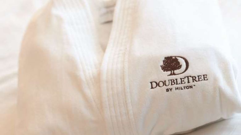 <b>DoubleTree by Hilton Riyadh - Al Muroj Room</b>. Images powered by <a href="https://iceportal.shijigroup.com/" title="IcePortal" target="_blank">IcePortal</a>.