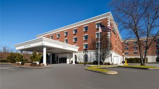 Hampton Inn & Suites Rockville Centre