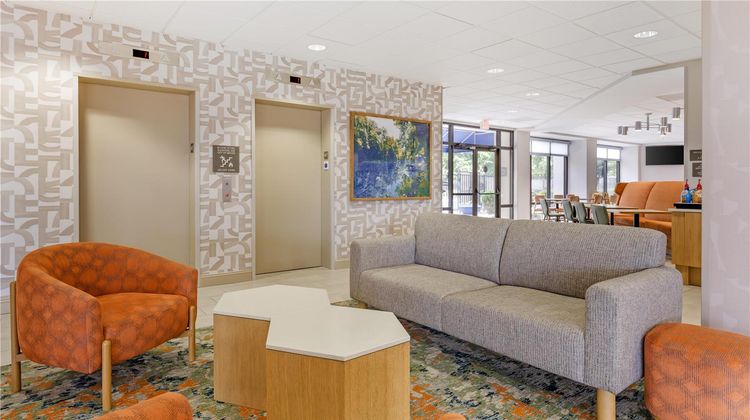 Hampton Inn Rocky Mount Lobby