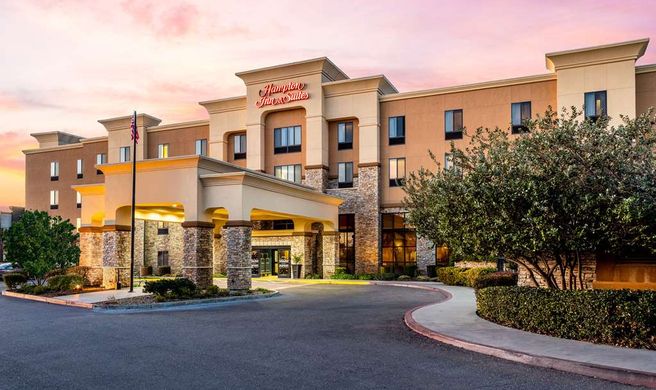 Hampton Inn & Suites Elk Grove Exterior