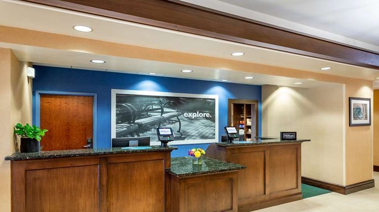 Hampton Inn & Suites Elk Grove Lobby
