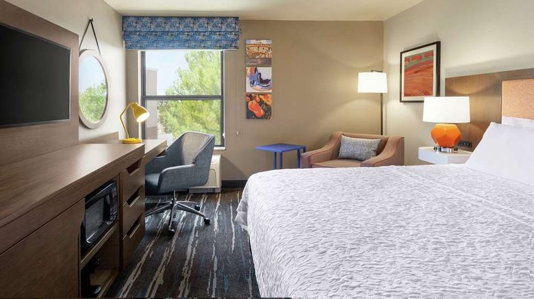 <b>Hampton Inn Rancho Cordova Room</b>. Images powered by <a href="https://iceportal.shijigroup.com/" title="IcePortal" target="_blank">IcePortal</a>.