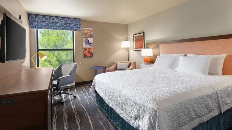 <b>Hampton Inn Rancho Cordova Room</b>. Images powered by <a href="https://iceportal.shijigroup.com/" title="IcePortal" target="_blank">IcePortal</a>.