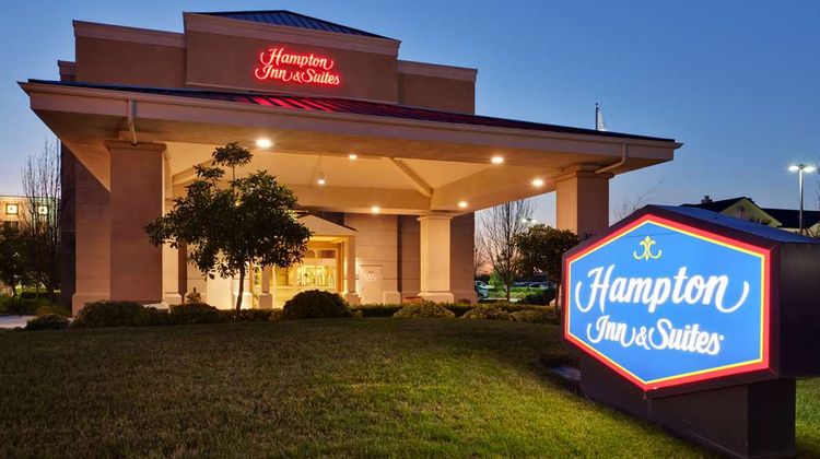 Hampton Inn & Suites Sacramento Airport Exterior