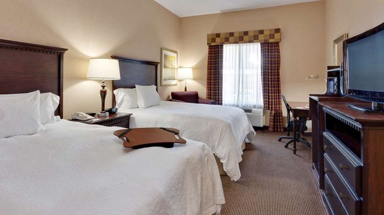 Hampton Inn & Suites Sacramento Airport Room