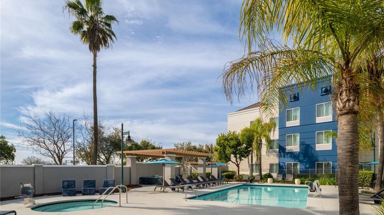 Hampton Inn & Suites Sacramento Airport Pool