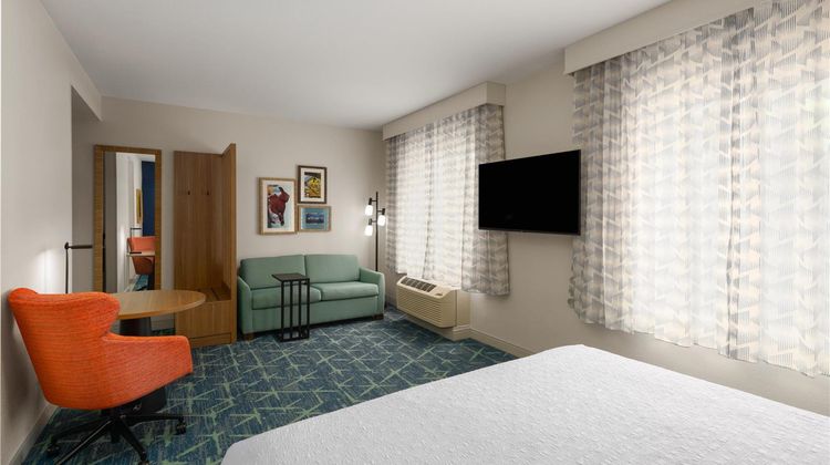 Hampton Inn & Suites Sacramento Airport Room