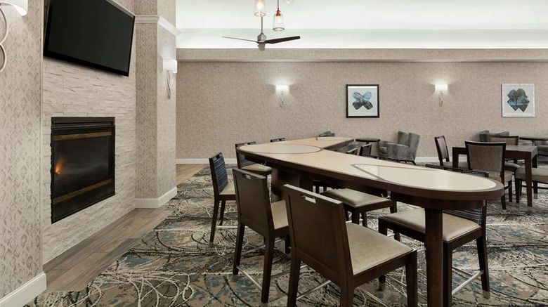 <b>Homewood Suites by Hilton Sacramento Lobby</b>. Images powered by <a href="https://iceportal.shijigroup.com/" title="IcePortal" target="_blank">IcePortal</a>.