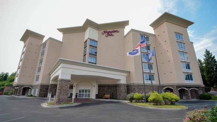 Hampton Inn-Salem Exterior