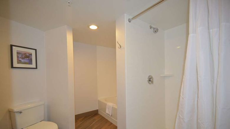 <b>Hampton Inn-Salem Room</b>. Images powered by <a href="https://iceportal.shijigroup.com/" title="IcePortal" target="_blank">IcePortal</a>.