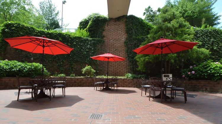 Hampton Inn-Salem Exterior