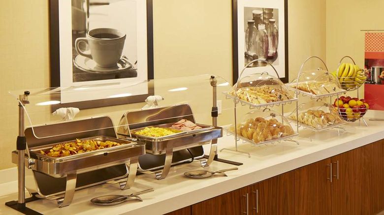 <b>Hampton Inn San Diego/Mission Valley Restaurant</b>. Images powered by <a href="https://iceportal.shijigroup.com/" title="IcePortal" target="_blank">IcePortal</a>.
