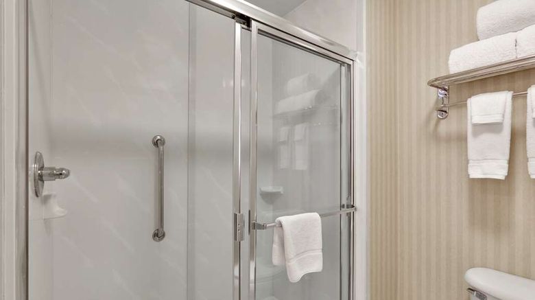 <b>Homewood Suites San Diego-Del Mar Room</b>. Images powered by <a href="https://iceportal.shijigroup.com/" title="IcePortal" target="_blank">IcePortal</a>.