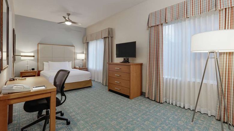 <b>Homewood Suites San Diego-Del Mar Room</b>. Images powered by <a href="https://iceportal.shijigroup.com/" title="IcePortal" target="_blank">IcePortal</a>.