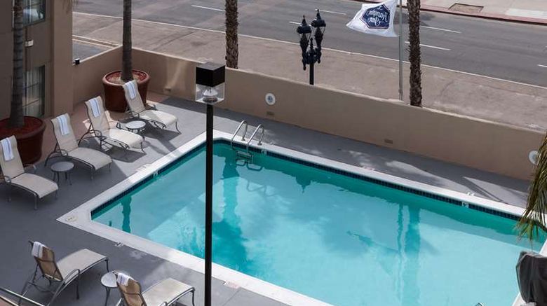 <b>Hampton Inn by Hilton Downtown Pool</b>. Images powered by <a href="https://iceportal.shijigroup.com/" title="IcePortal" target="_blank">IcePortal</a>.