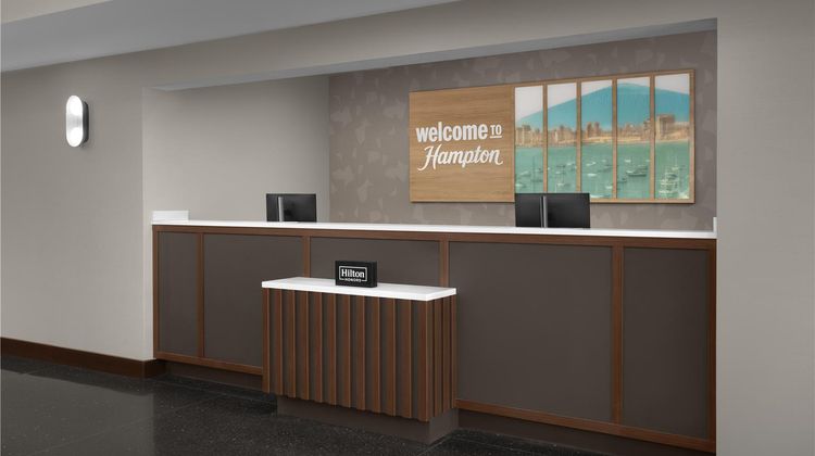 Hampton Inn by Hilton Downtown Lobby