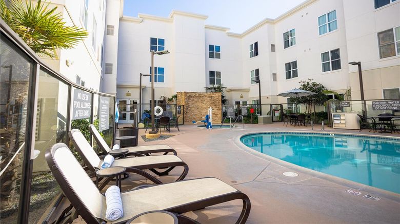 <b>Homewood Suites by Hilton Pool</b>. Images powered by <a href="https://iceportal.shijigroup.com/" title="IcePortal" target="_blank">IcePortal</a>.