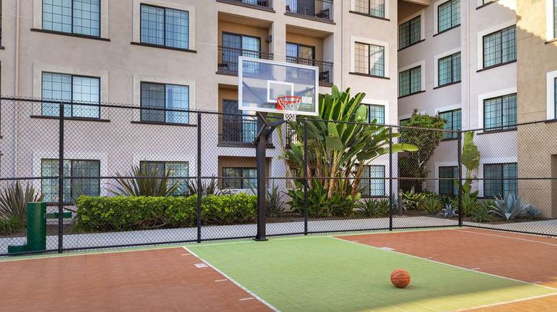 <b>Homewood Suites by Hilton Recreation</b>. Images powered by <a href="https://iceportal.shijigroup.com/" title="IcePortal" target="_blank">IcePortal</a>.