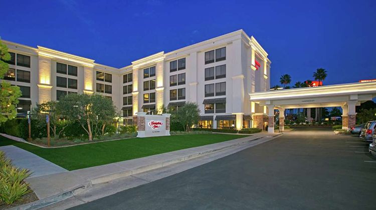 Hampton Inn San Diego Exterior