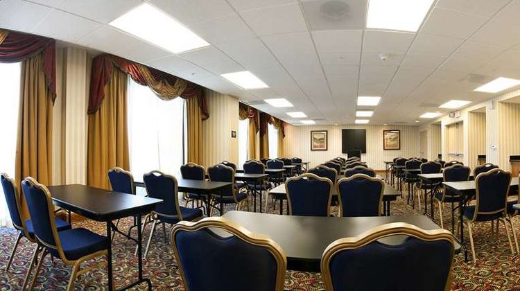 Hampton Inn & Suites Pittsburg Meeting