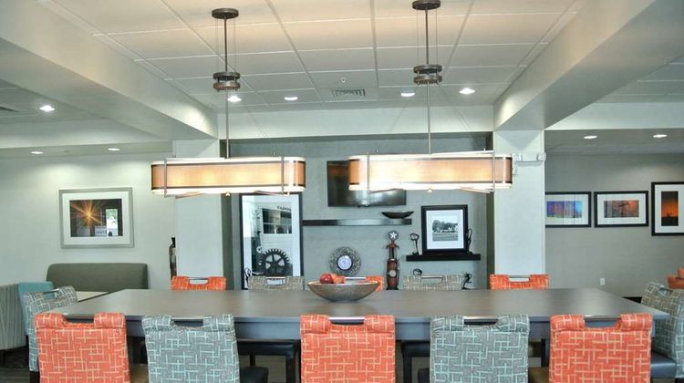 Hampton Inn Carrizo Springs Lobby