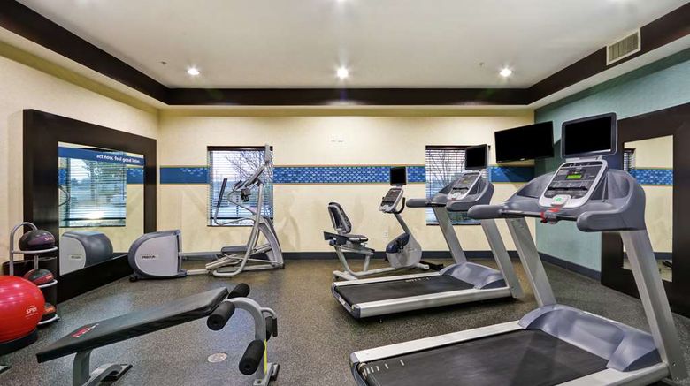 <b>Hampton Inn & Suites Northeast I-35 Health</b>. Images powered by <a href="https://iceportal.shijigroup.com/" title="IcePortal" target="_blank">IcePortal</a>.