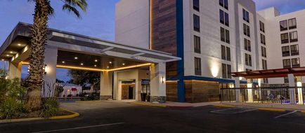 Hampton Inn San Antonio River Walk Area Exterior