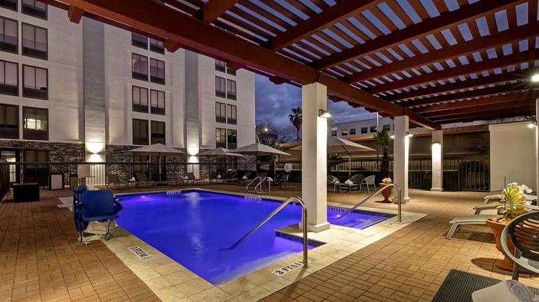 <b>Hampton Inn San Antonio River Walk Area Pool</b>. Images powered by <a href="https://iceportal.shijigroup.com/" title="IcePortal" target="_blank">IcePortal</a>.