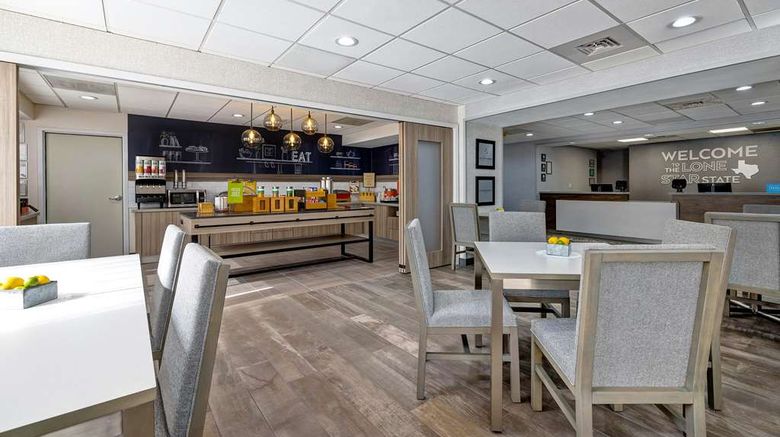 <b>Hampton Inn San Antonio River Walk Area Restaurant</b>. Images powered by <a href="https://iceportal.shijigroup.com/" title="IcePortal" target="_blank">IcePortal</a>.