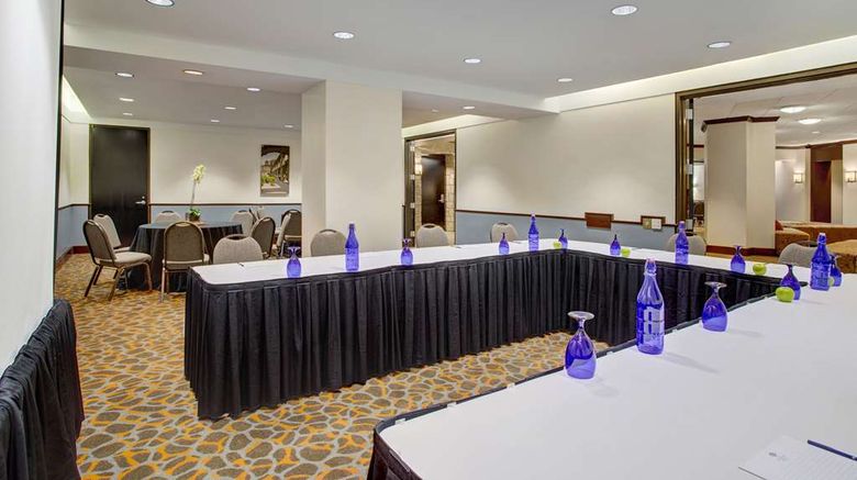 <b>Emily Morgan Hotel DoubleTree by Hilton Meeting</b>. Images powered by <a href="https://iceportal.shijigroup.com/" title="IcePortal" target="_blank">IcePortal</a>.