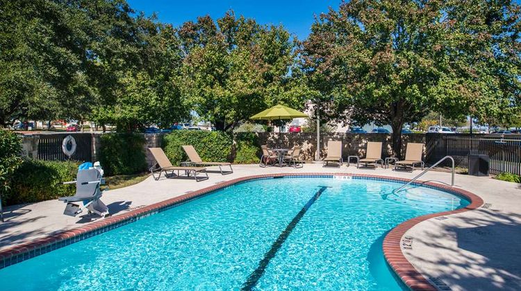 Hampton Inn San Antonio Stone Oak Pool