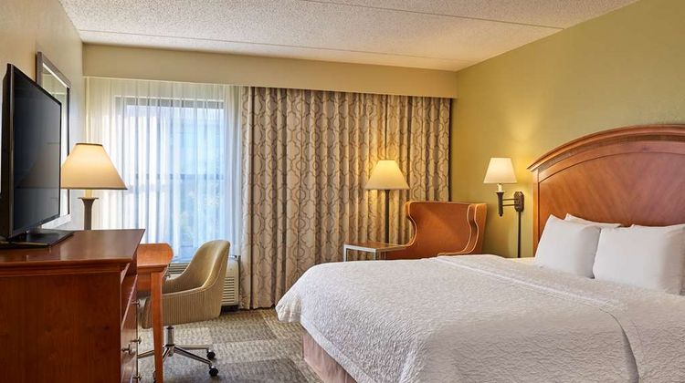Hampton Inn San Antonio Stone Oak Room
