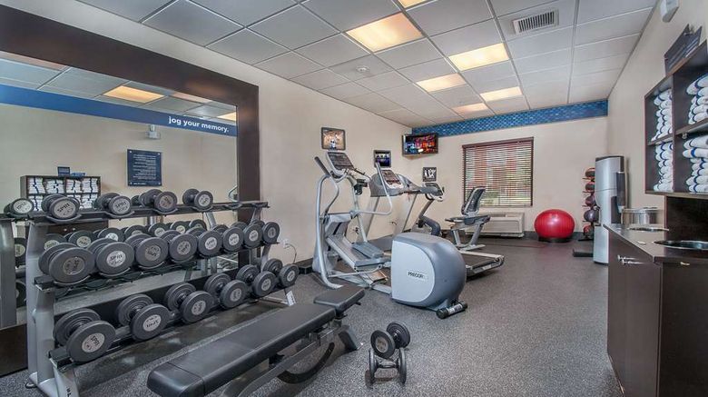 <b>Hampton Inn & Suites San Antonio-Airport Health</b>. Images powered by <a href="https://iceportal.shijigroup.com/" title="IcePortal" target="_blank">IcePortal</a>.