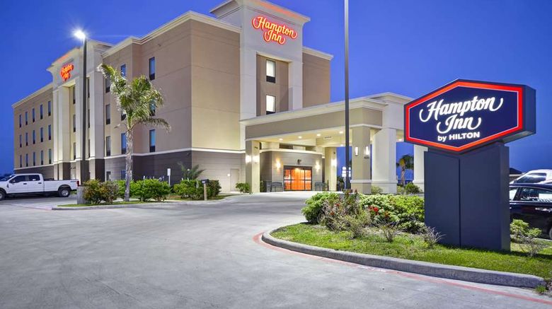 <b>Hampton Inn, Kenedy Exterior</b>. Images powered by <a href="https://iceportal.shijigroup.com/" title="IcePortal" target="_blank">IcePortal</a>.