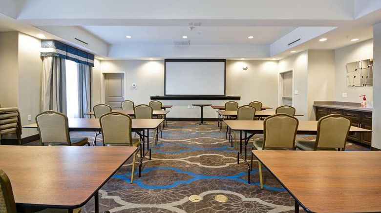 <b>Hampton Inn, Kenedy Meeting</b>. Images powered by <a href="https://iceportal.shijigroup.com/" title="IcePortal" target="_blank">IcePortal</a>.