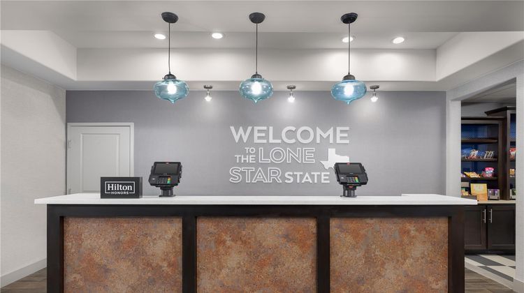 Hampton Inn, Kenedy Lobby