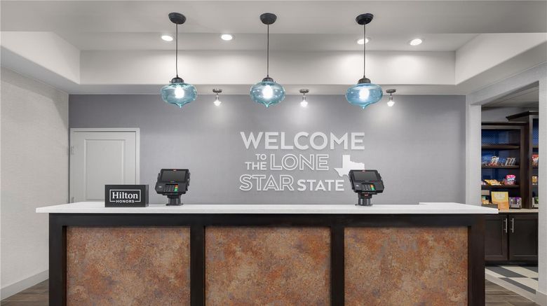 <b>Hampton Inn, Kenedy Lobby</b>. Images powered by <a href="https://iceportal.shijigroup.com/" title="IcePortal" target="_blank">IcePortal</a>.