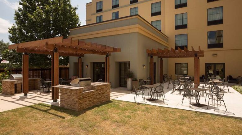 Homewood Suites by Hilton San Antonio N Exterior. Images powered by <a href="https://iceportal.shijigroup.com" target="_blank" rel="noopener">Ice Portal</a>.