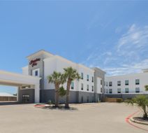 Hampton Inn Pleasanton Exterior